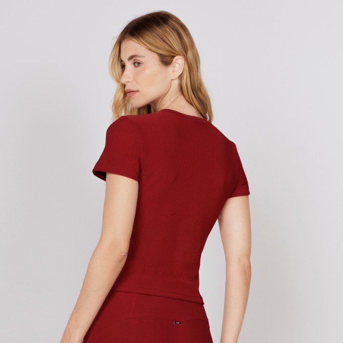 Blusa Canelada Bordô Essential