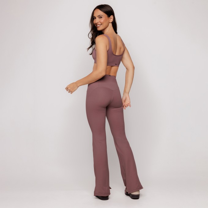 Calça Flare Essence Rosa Matte Timeless